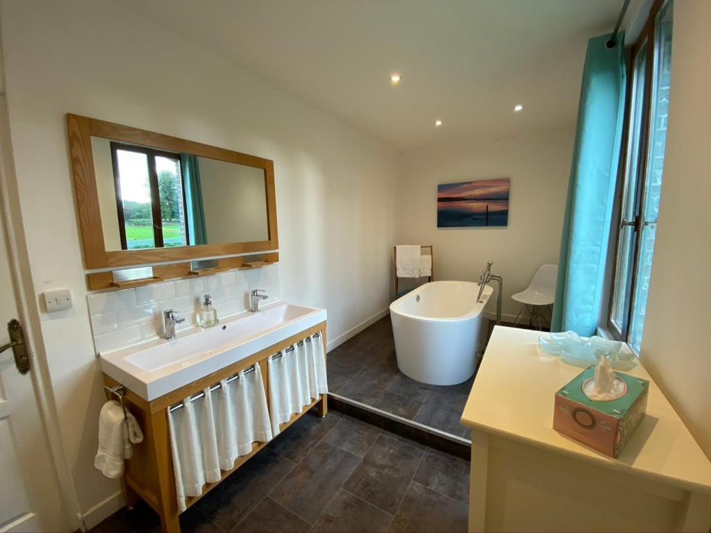 Beaunay Stunning 5 Bedroom French Manor House, Normandy מראה חיצוני תמונה